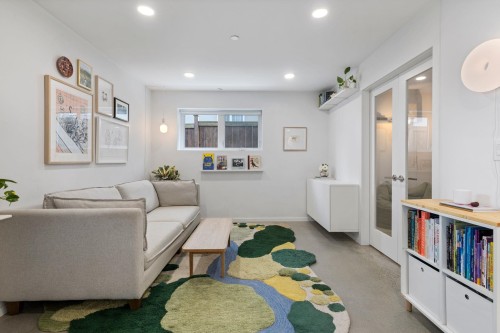 2333 Napier Street, Vancouver, BC 