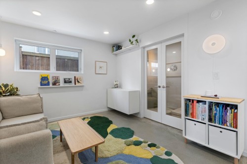 2333 Napier Street, Vancouver, BC 