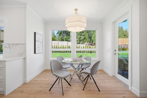690 Windsor Road E, North Vancouver, BC 