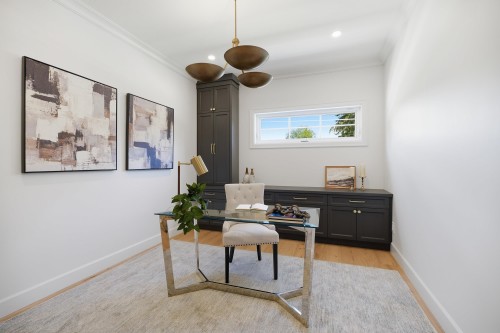 690 Windsor Road E, North Vancouver, BC 