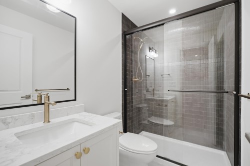 690 Windsor Road E, North Vancouver, BC 