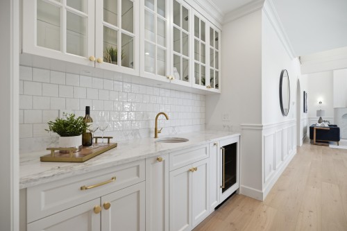 690 Windsor Road E, North Vancouver, BC 