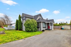 11369 Maple Crescent Maple Ridge, BC V2X 1R2