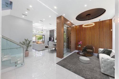 3587 Mayfair Avenue, Vancouver, BC 