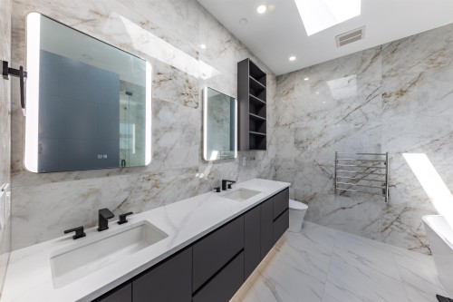 3587 Mayfair Avenue, Vancouver, BC 