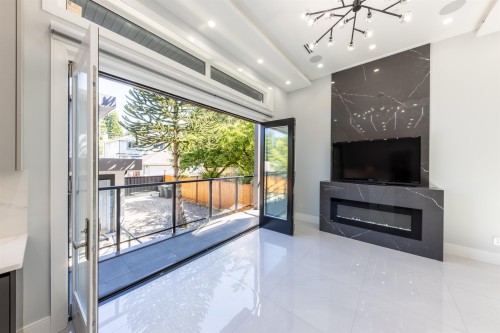 3587 Mayfair Avenue, Vancouver, BC 