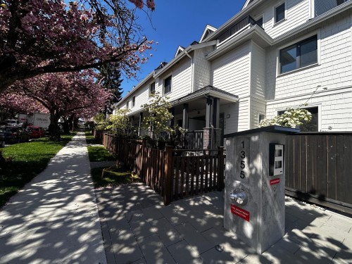 1341 21St Avenue E, Vancouver, BC 