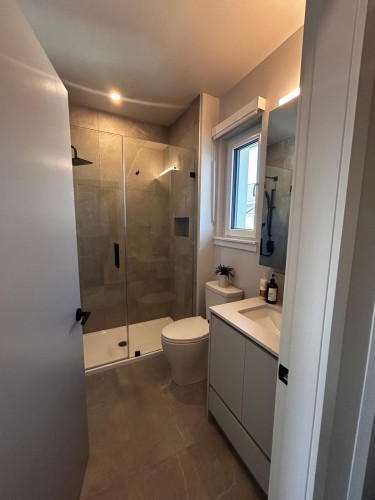 1341 21St Avenue E, Vancouver, BC 