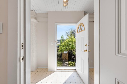 153 Marine Drive Se, Vancouver, BC 