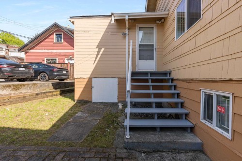 153 Marine Drive Se, Vancouver, BC 