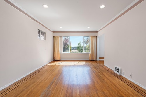 153 Marine Drive Se, Vancouver, BC 