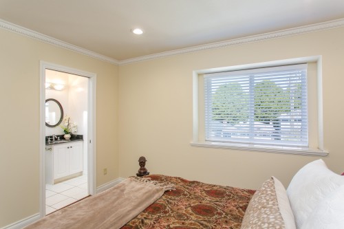 915 23Rd Avenue E, Vancouver, BC 