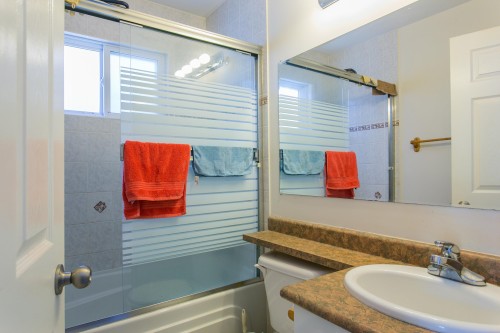 915 23Rd Avenue E, Vancouver, BC 