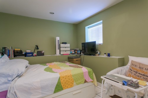 915 23Rd Avenue E, Vancouver, BC 