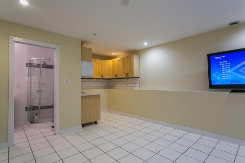 915 23Rd Avenue E, Vancouver, BC 