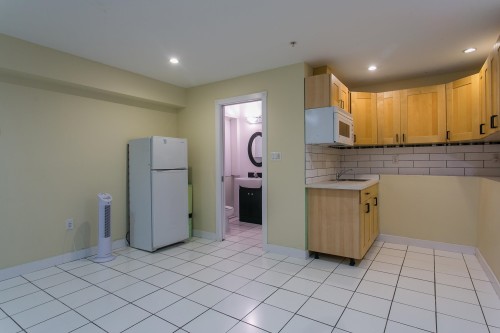 915 23Rd Avenue E, Vancouver, BC 