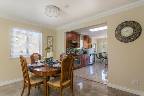 915 23Rd Avenue E, Vancouver, BC 