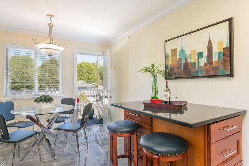 915 23Rd Avenue E, Vancouver, BC 