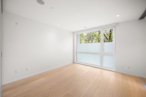1889 2Nd Avenue W, Vancouver, BC 