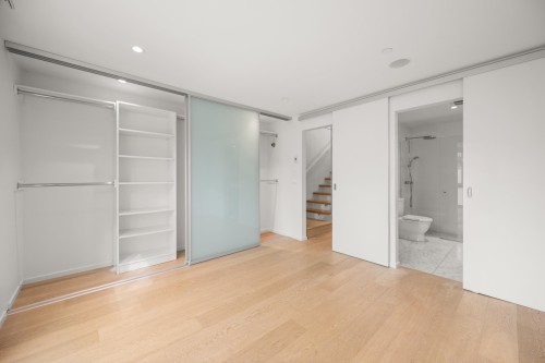 1889 2Nd Avenue W, Vancouver, BC 