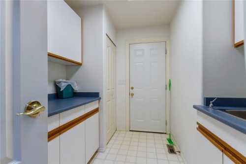 9149 Briar Road, Burnaby, BC - Indoor Photo Showing Other Room