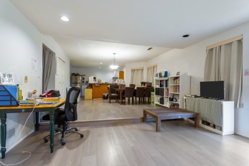 9149 Briar Road, Burnaby, BC - Indoor Photo Showing Office