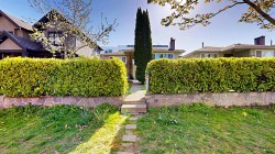 3752 Beatrice Street  Vancouver, BC V5N 4H5