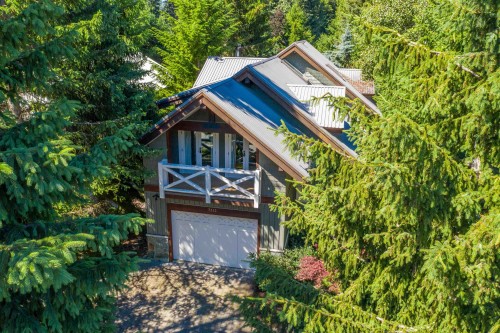 7313 Fitzsimmons Road South  Whistler, BC V8E 0E5