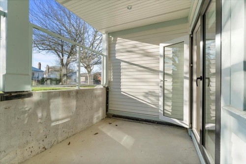 2229 16Th Avenue W, Vancouver, BC 