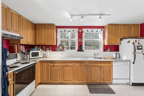 408 2Nd Street E, North Vancouver, BC 