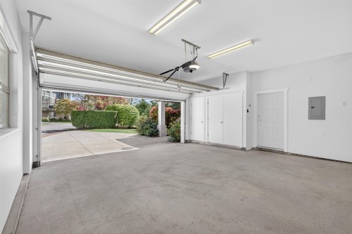 2420 Shadbolt Lane, West Vancouver, BC 