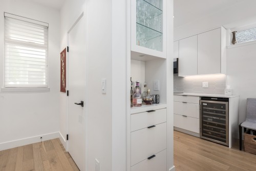 1823 Napier Street, Vancouver, BC 