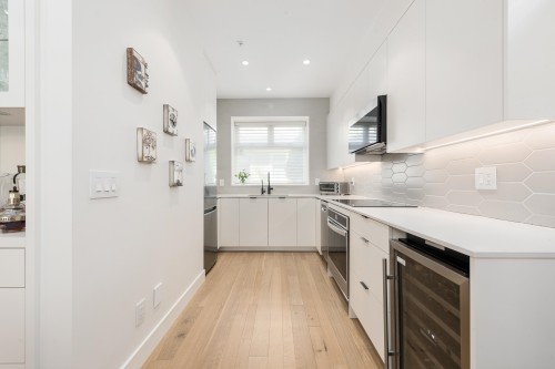 1823 Napier Street, Vancouver, BC 