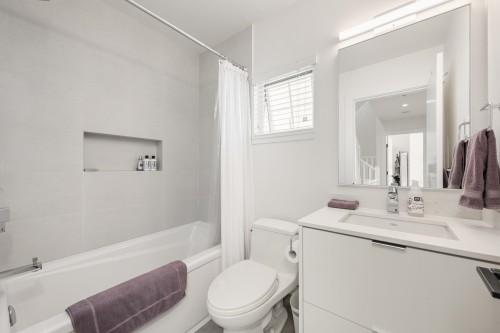 1823 Napier Street, Vancouver, BC 