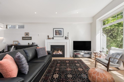 1823 Napier Street, Vancouver, BC 