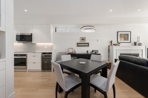 1823 Napier Street, Vancouver, BC 