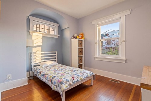 2273 2Nd Avenue E, Vancouver, BC 