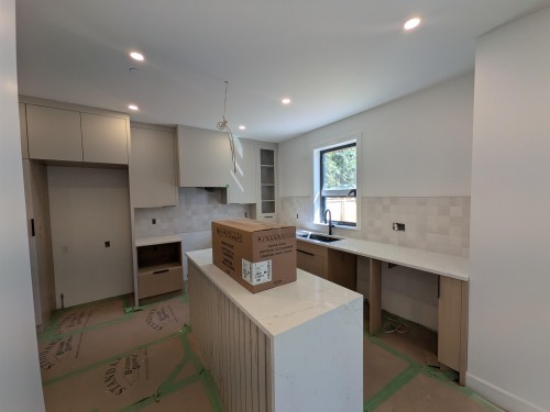 918 16Th Avenue E, Vancouver, BC 