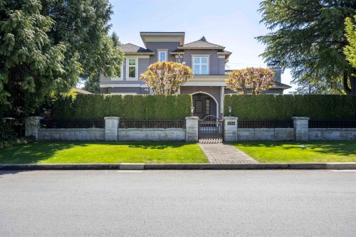 738 54Th Avenue W, Vancouver, BC 