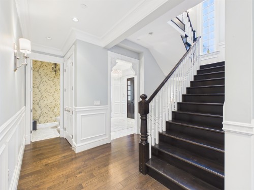 738 54Th Avenue W, Vancouver, BC 