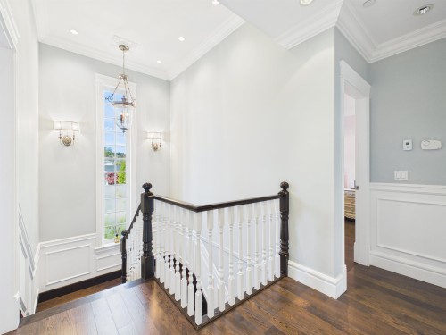 738 54Th Avenue W, Vancouver, BC 