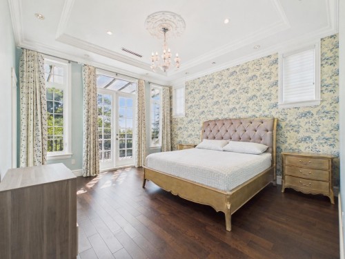 738 54Th Avenue W, Vancouver, BC 