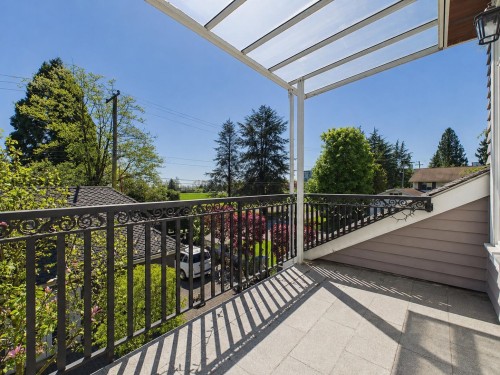 738 54Th Avenue W, Vancouver, BC 