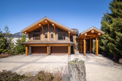 3803 Sunridge Place Whistler, BC V0N 1B3