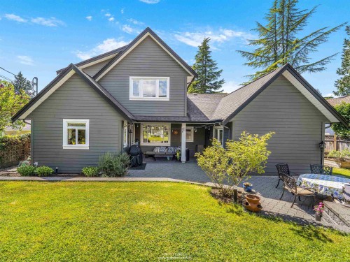 938 Beaumont Drive, North Vancouver, BC 