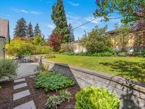 938 Beaumont Drive, North Vancouver, BC 