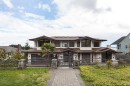 1160 Queens Avenue, West Vancouver, BC 