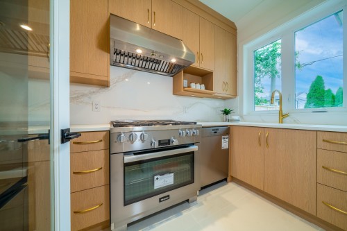 8411 Elsmore Road, Richmond, BC 