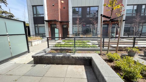 6258 Oak Street, Vancouver, BC 