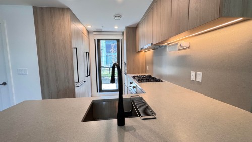 6258 Oak Street, Vancouver, BC 